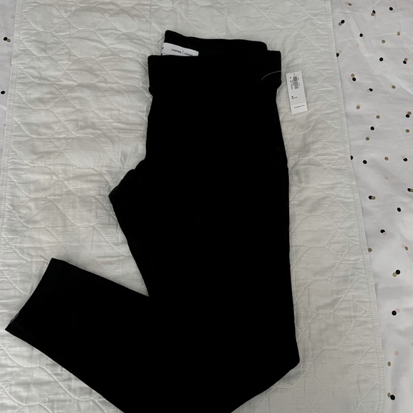 Black leggings in petit. Cotton with spandex. - Picture 1 of 3